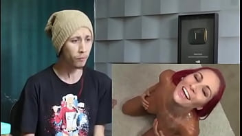 to girls haveing sex