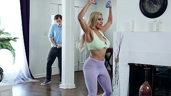 Hot milf working out