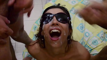 ice bucket challenge big boobs