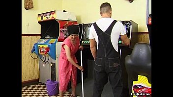 beeg pool table