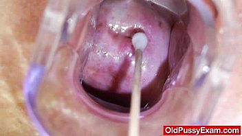 blonde milf doggystyle
