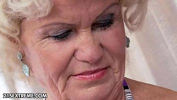 lesbian massage masturbation