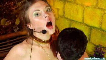 girls big boobs bouncing